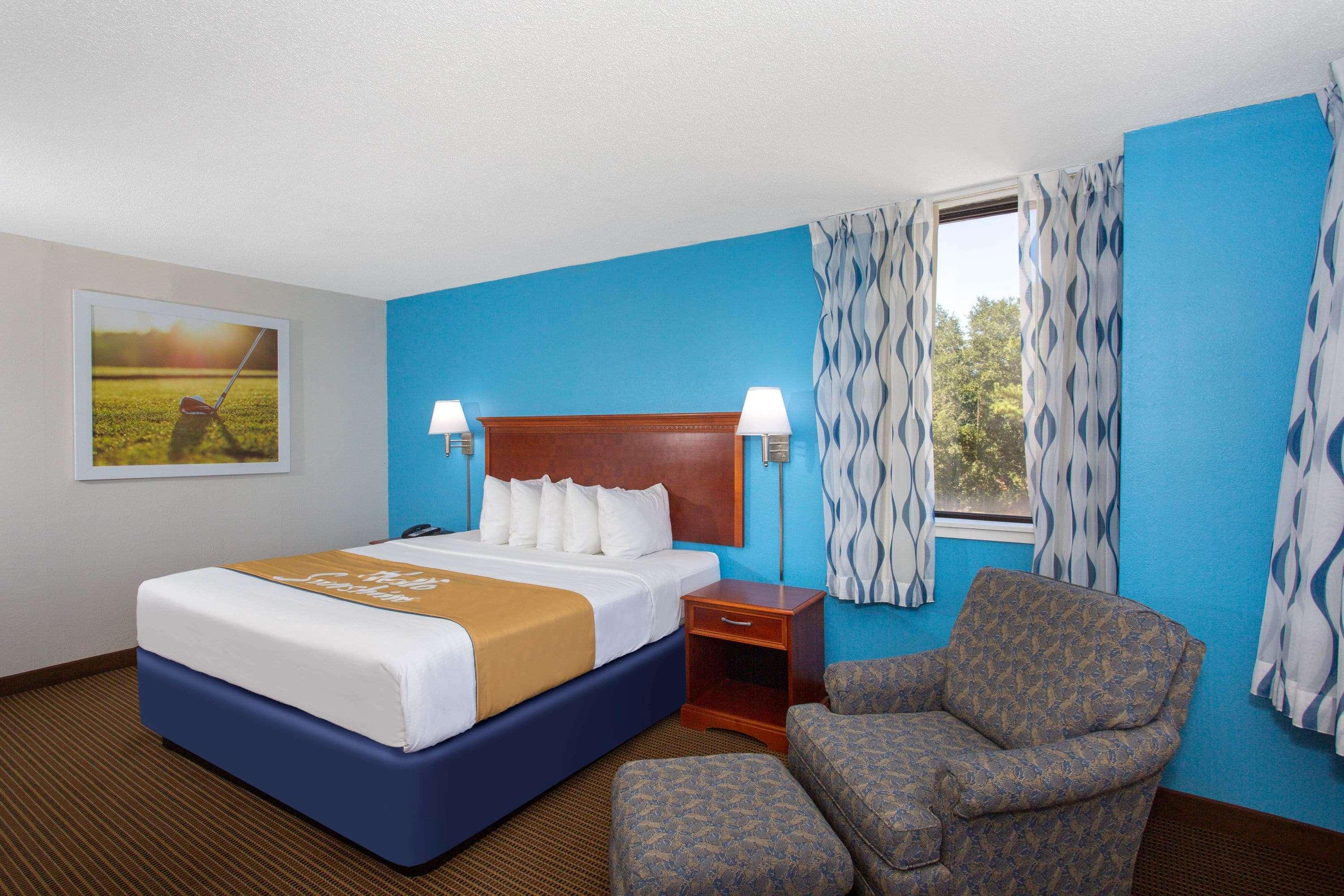 Days Inn & Suites By Wyndham Tallahassee Conf Center I-10 Kültér fotó