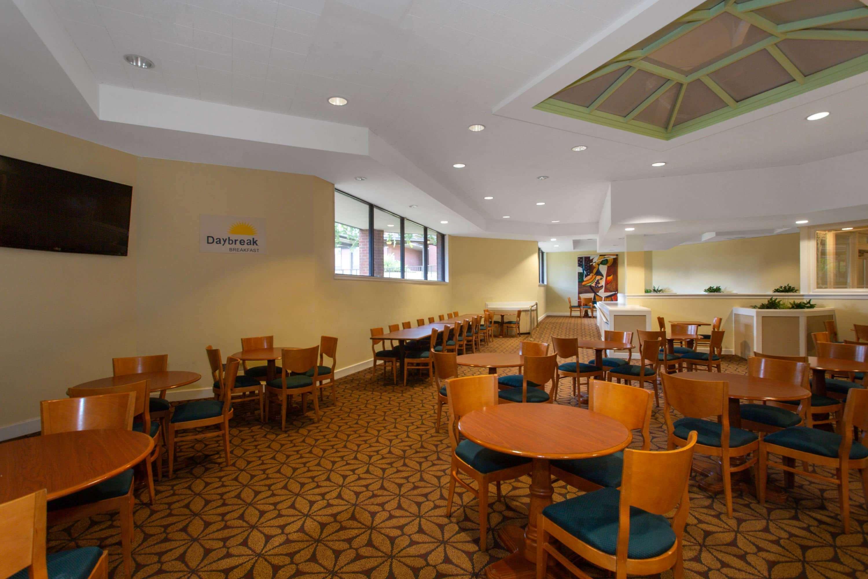 Days Inn & Suites By Wyndham Tallahassee Conf Center I-10 Kültér fotó