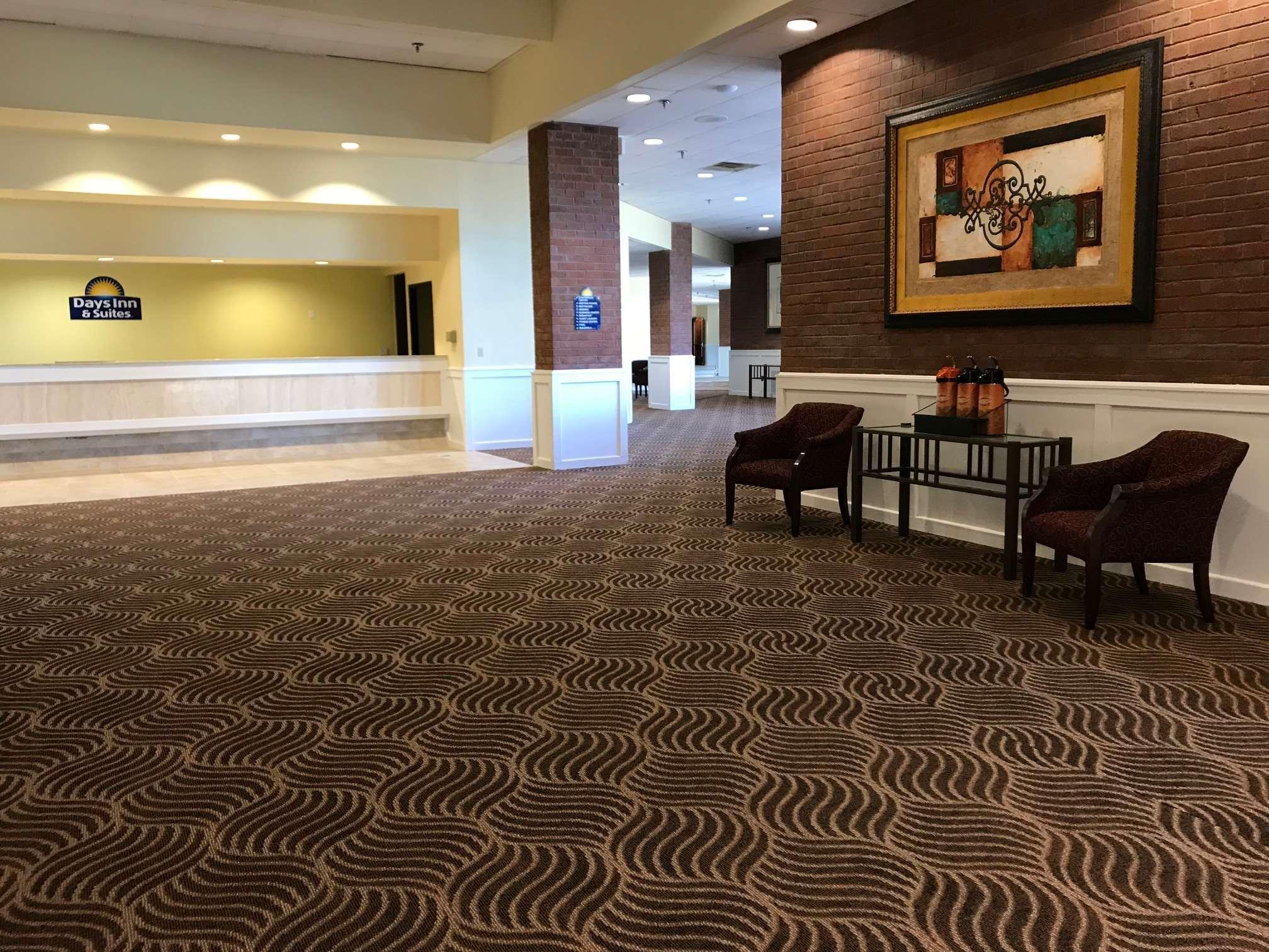 Days Inn & Suites By Wyndham Tallahassee Conf Center I-10 Kültér fotó