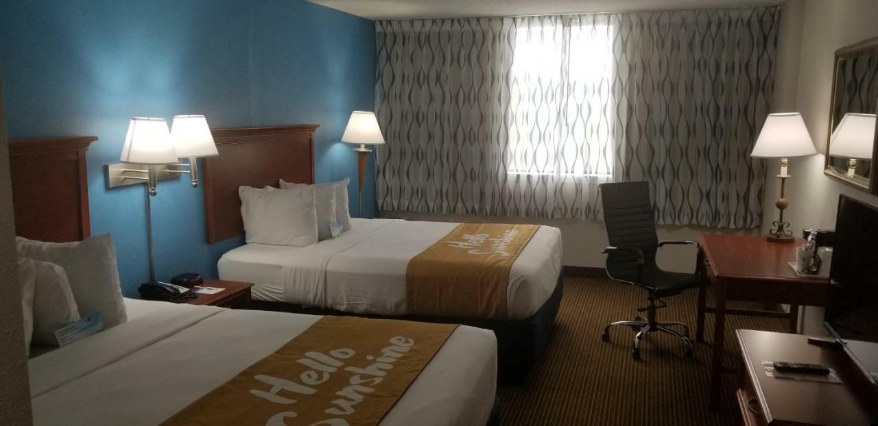 Days Inn & Suites By Wyndham Tallahassee Conf Center I-10 Kültér fotó